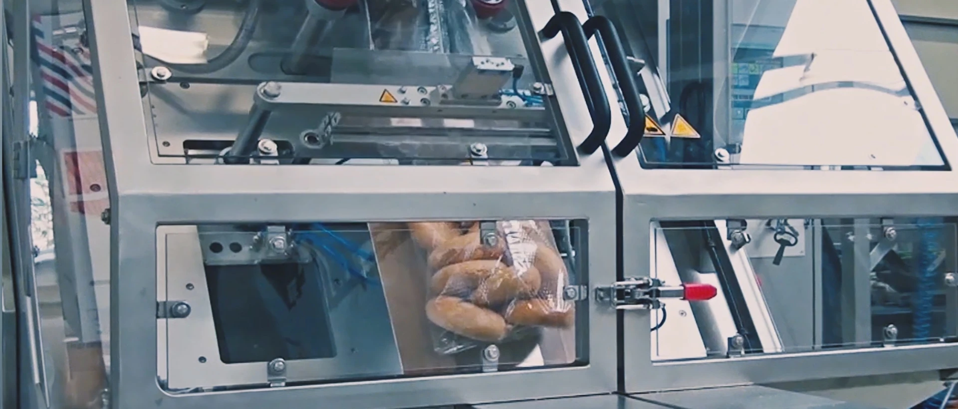 VFFS bags of kaiser rolls | Niverplast