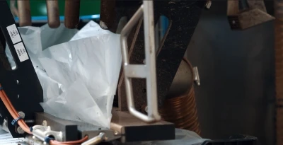 Filling flower bulbs bag-in-box | Niverplast