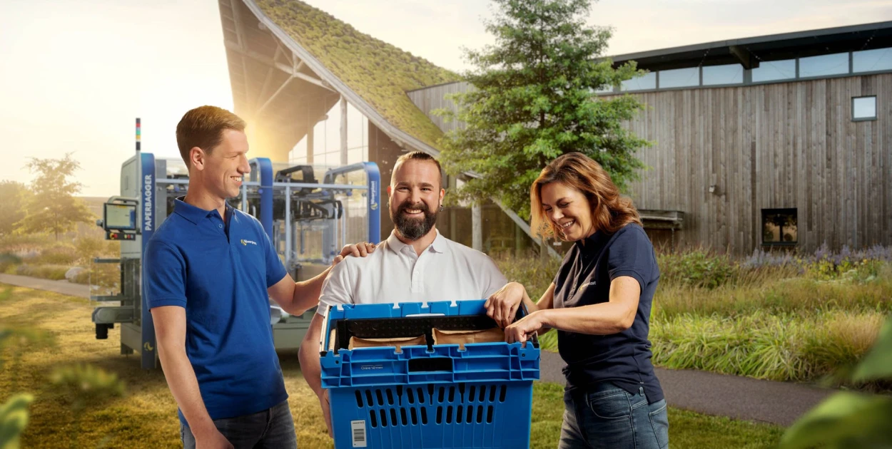 11 A3 Paperbagger Niek Adri Susan