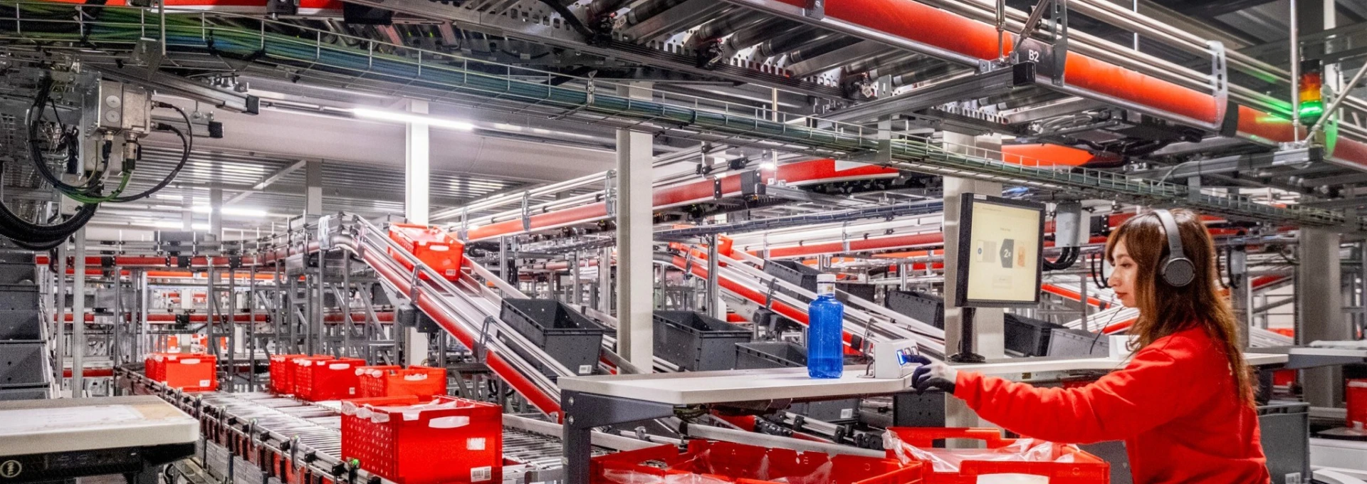 Niverplast | The automised travel of the crates in picnic's distribution centre