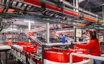 Niverplast | The automised travel of the crates in picnic's distribution centre