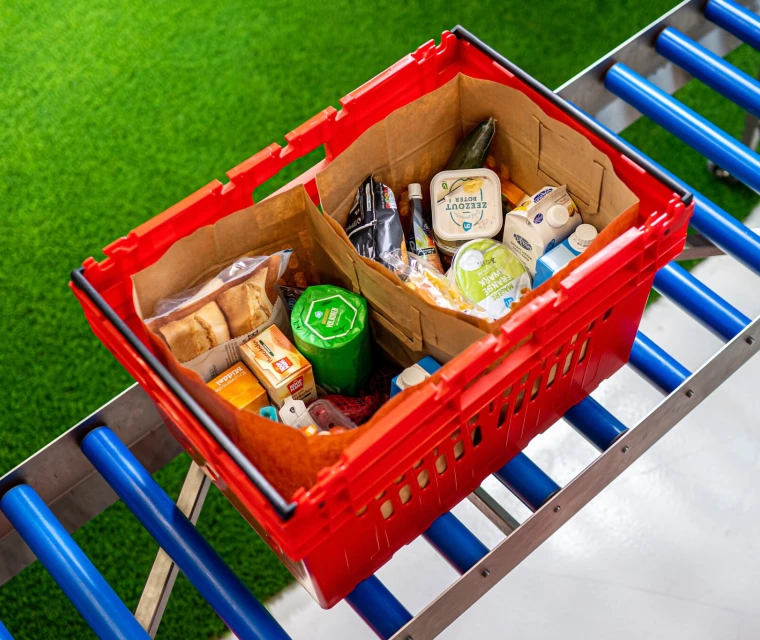 E-commerce | Grocery - paper bag in crate | Niverplast