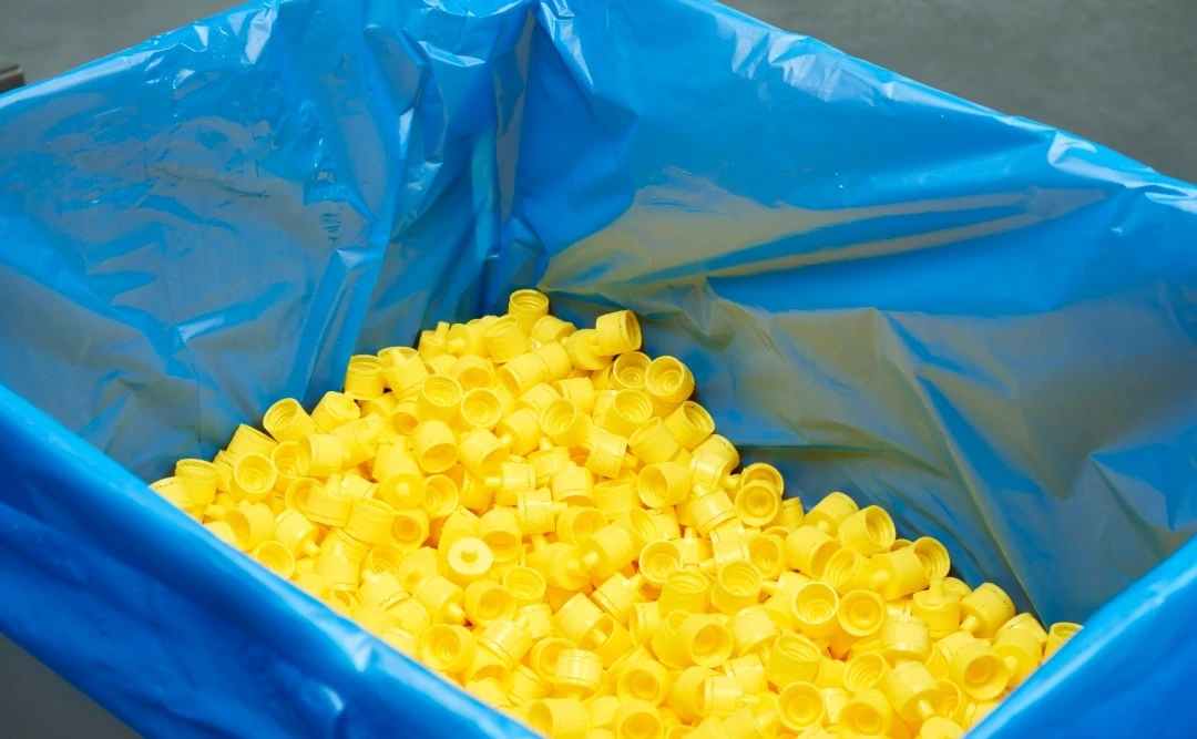 Moulding | Caps | Niverplast