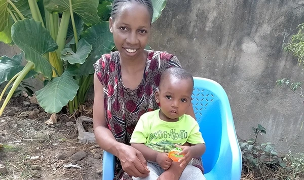 Niverplast | Compassion - moeder baby project