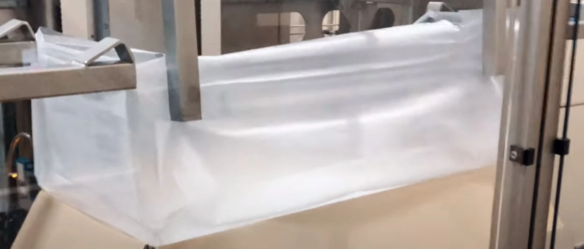 Precise bag folding1