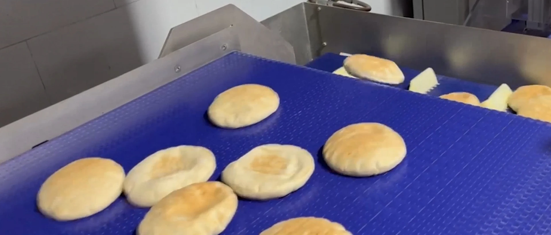 Header pita packaging line