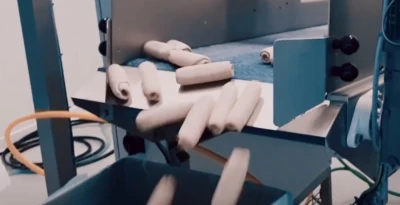 Packing and weighing pastry products1