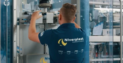 Destacking boxes automatically