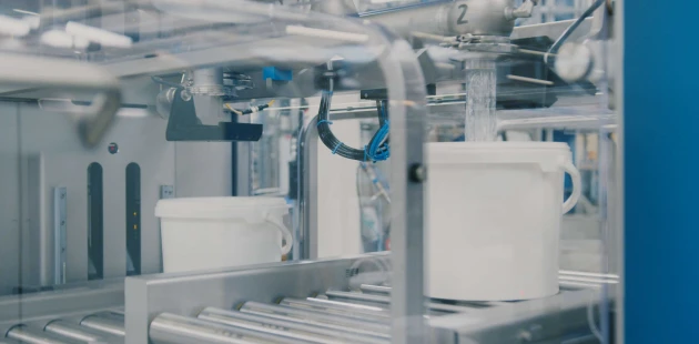 Easy change packaging